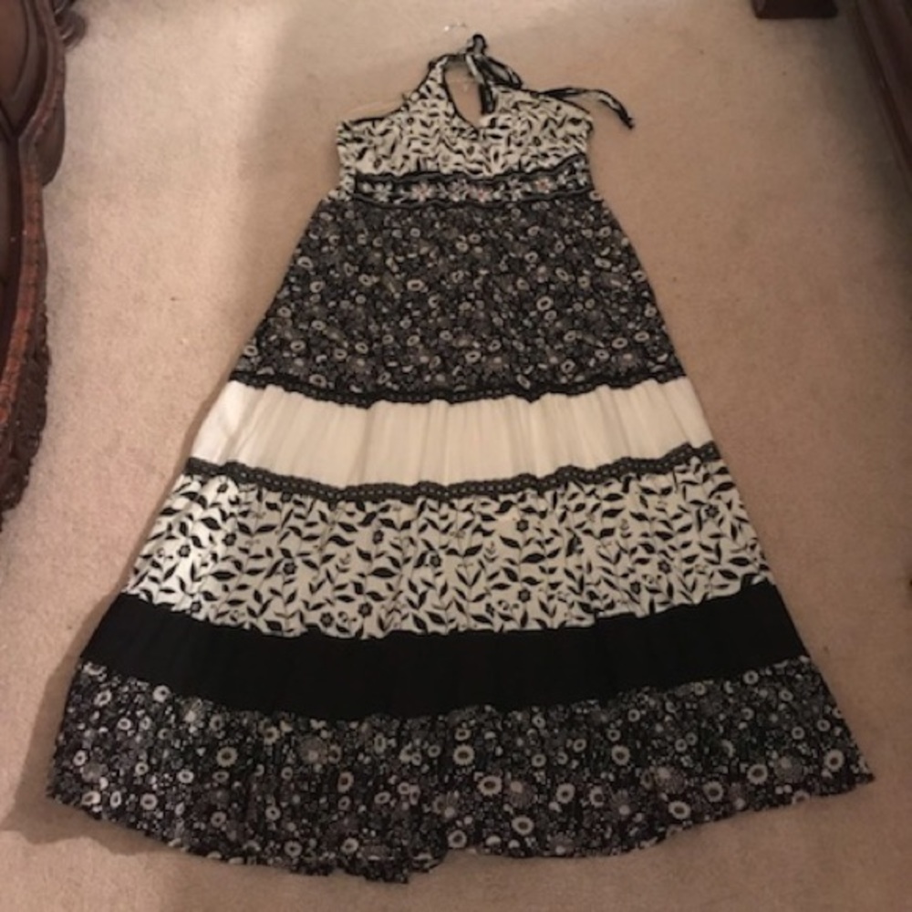 A long sleeveless summer dress- Multi pattern